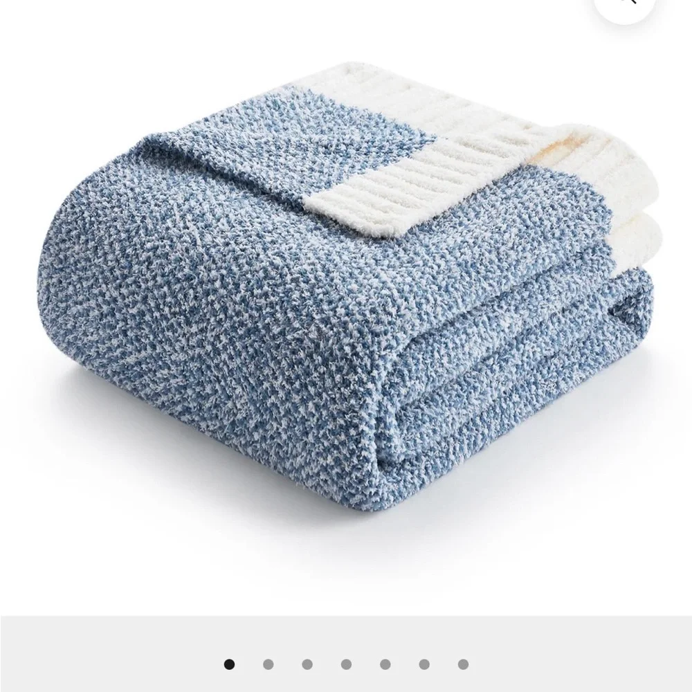 Snuggle Sac Throw Blanket - Picture 3 of 6